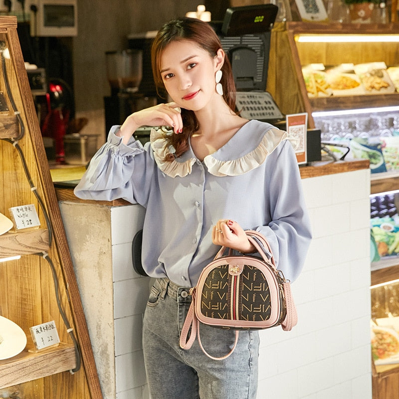 Women Shoulder Bag New Printed Letter Bee Messenger Bag Famous Design Versatile Fashion Casual Crossbody Bag Lady Handbag Clutch