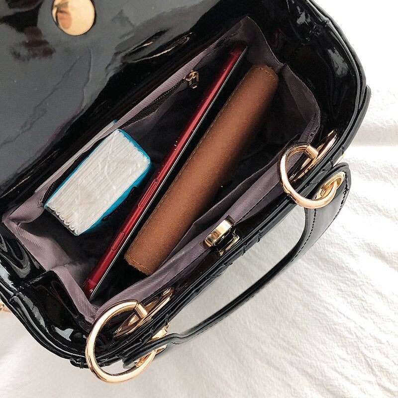 2022 New Women's Bag PU Leather Simple Color Shoulder Bag Chain Messenger Bag Wild Fashion Shoulder Bag