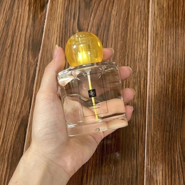 Top Quality Brand Perfume Unisex Men Women Long Lasting Wood Floral Natural Taste for Men and Women Fragrances